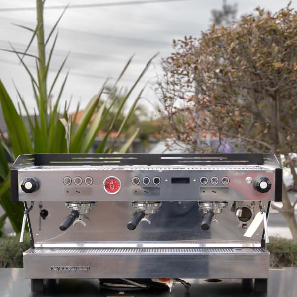 Sexy Pre Loved 3 Group La Marzocco PB Commercial Coffee Machine