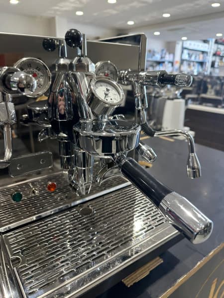 Pre Loved Ecm Syncronika With Flo Cöntrol Semi Command Coffee Machine