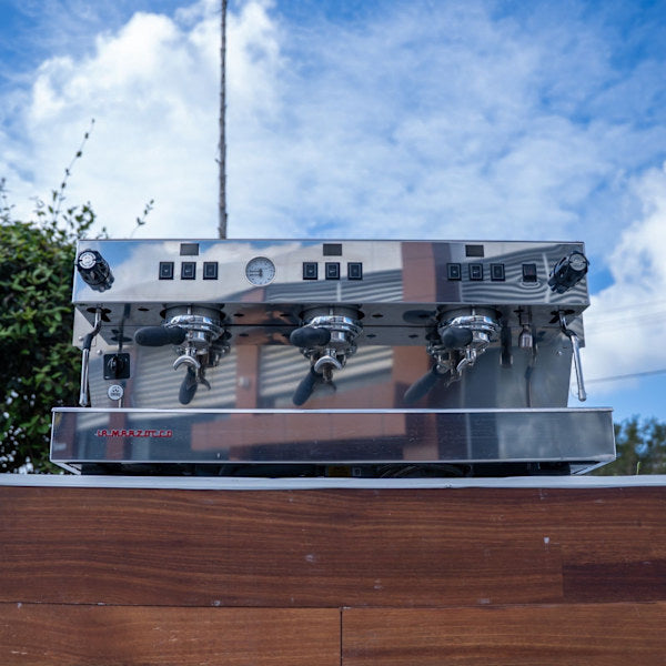 AS-NEW CUSTOM LA MARZOCCO LINEA S 3 GROUP GLOSS WHITE 9 WEEKS OLD