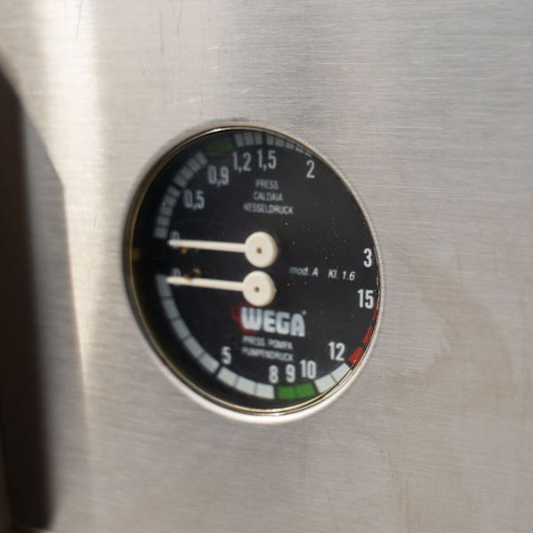 Pre-Loved Wega Atlas – Champagne Finish – 10 Amp Plug & Play