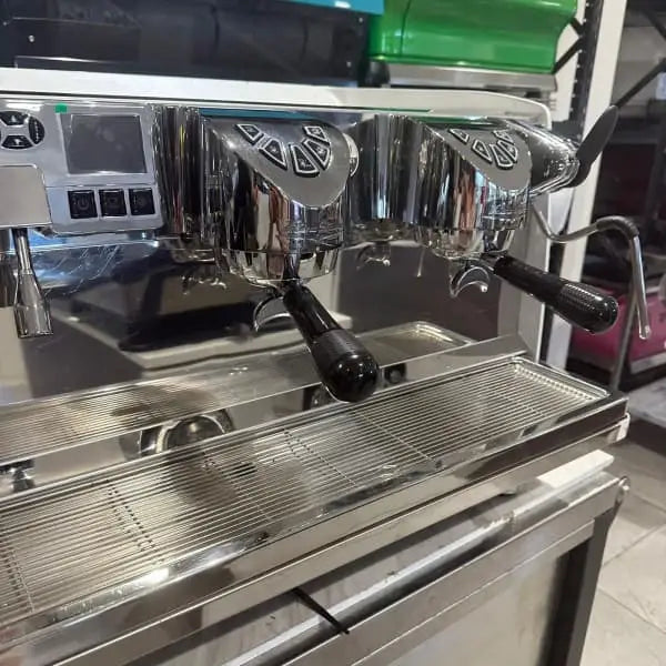As NEW 2 GROUP WHITE EAGLE π¦
 COFFEE MACHINE