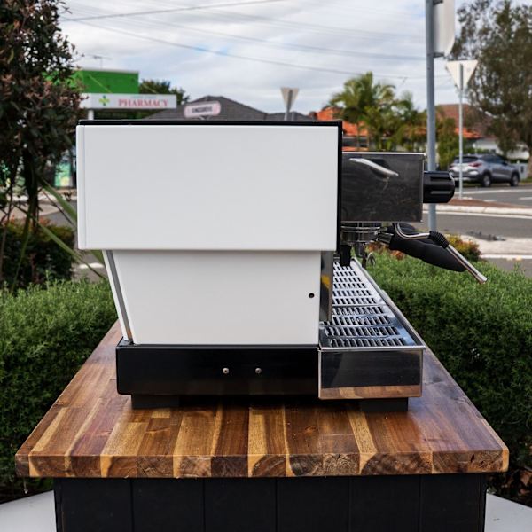 Pre-Loved La Marzocco Linea – Late Model 3 Group with Shot Timers