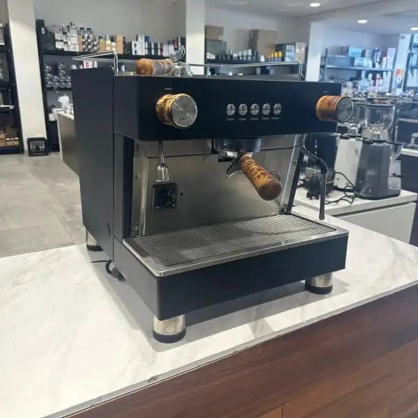 Clean Ex Demo One Group Ascaso Barista 10 Amp Coffee Machine