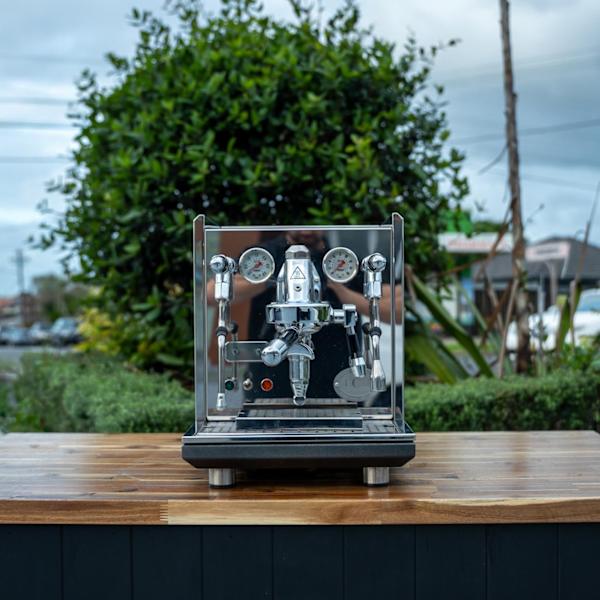 Pre Loved IMMACULATE ECM SYNCRONIKA V3 Semi Commercial Coffee Machine