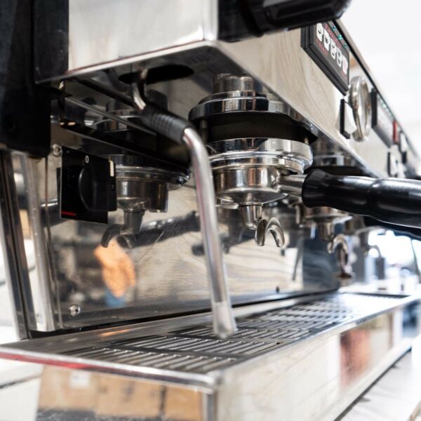 Late Model La Marzocco Linea AV High Cup Commercial Coffee Machine