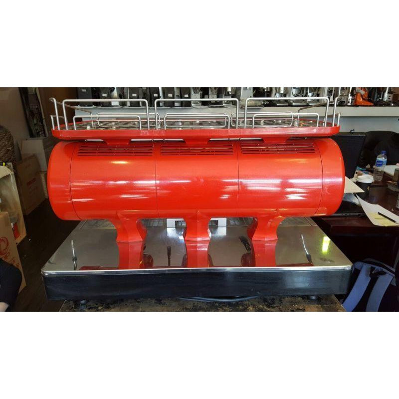 3 Group Astoria Sabila