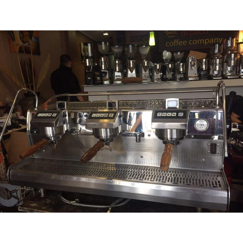 3 Group Synesso CYNCRA Volumetric+Shot Timers & PID Coffee Machine