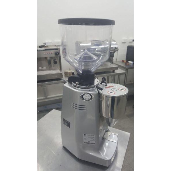 Demo 2017 Mazzer Robur Electronic In Silver Only Used for 1 week