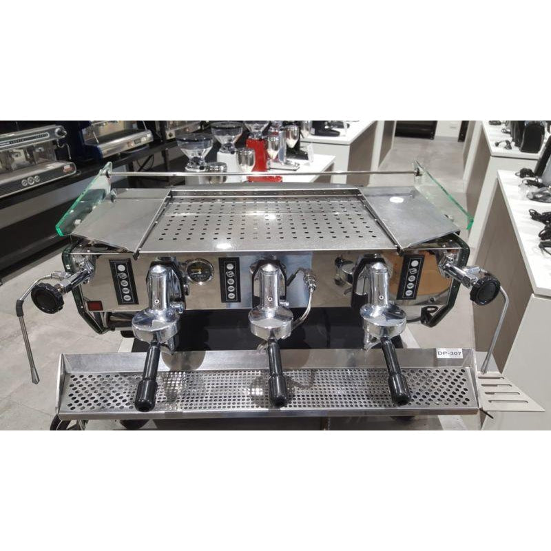 Pre-Owned 3 Group KVDW Mirrage Triplett Commercial Coffee Machine