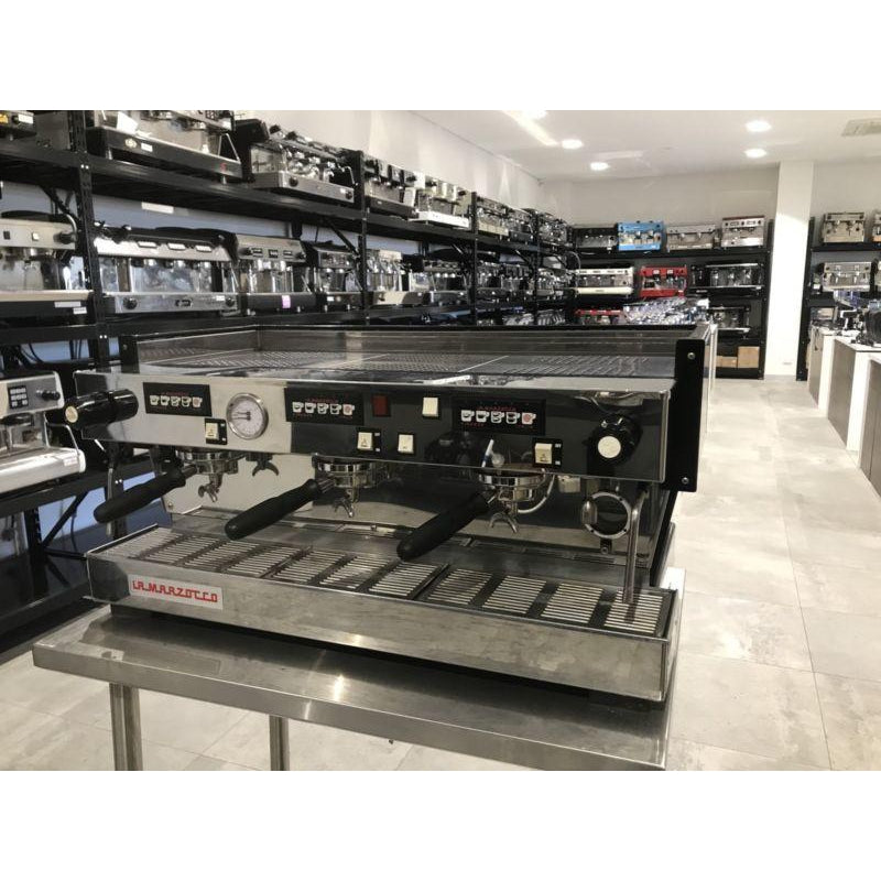2016 As New La Marzocco Linea AV Commercial Coffee Machine