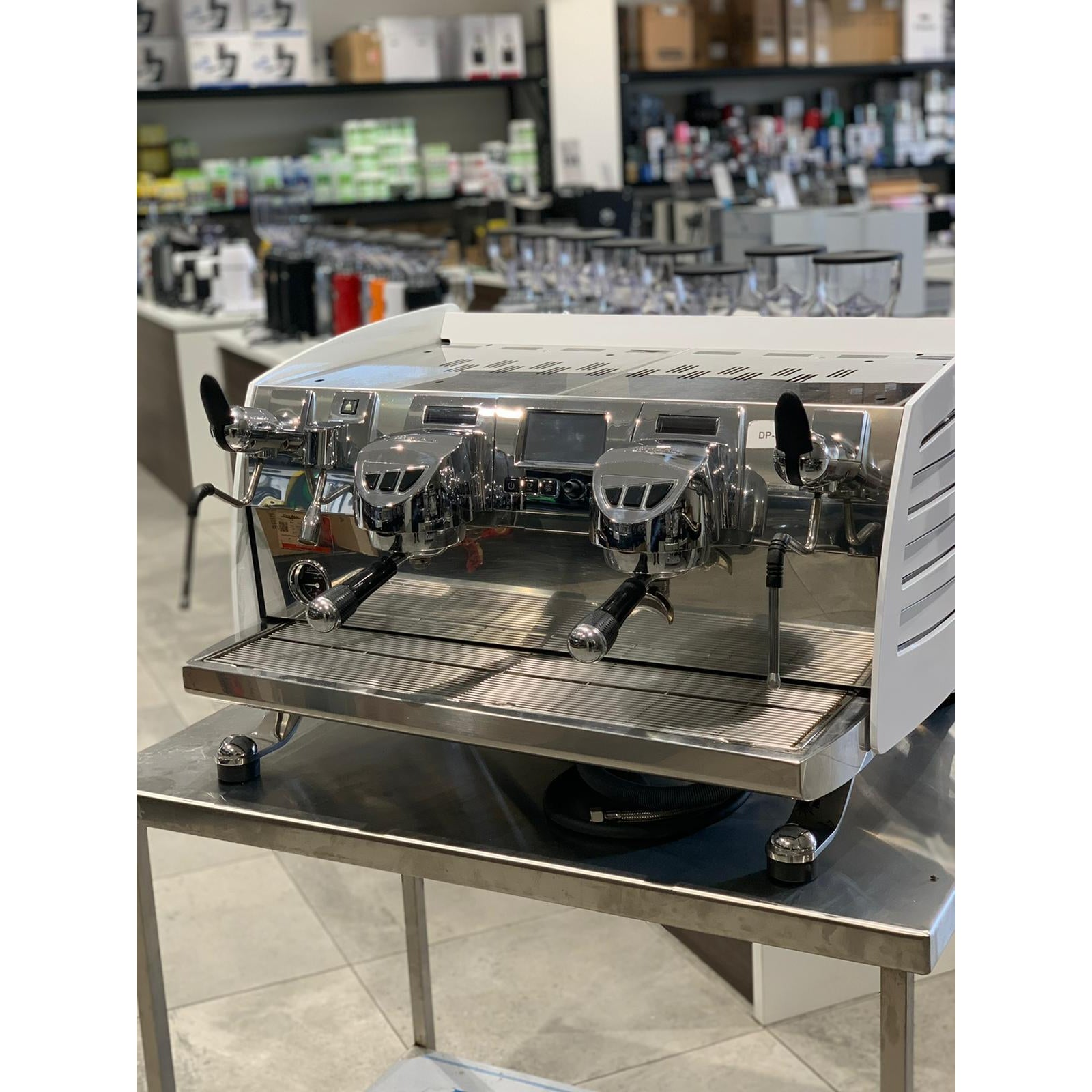 Immaculate 2 Group Late model black Eagle Commercial Coffee Machine