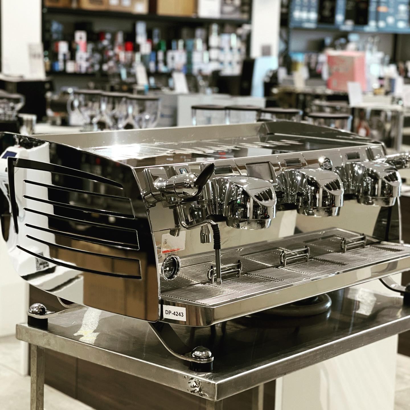 Immaculate 3 Group Black Eagle Commercial Coffee Machine