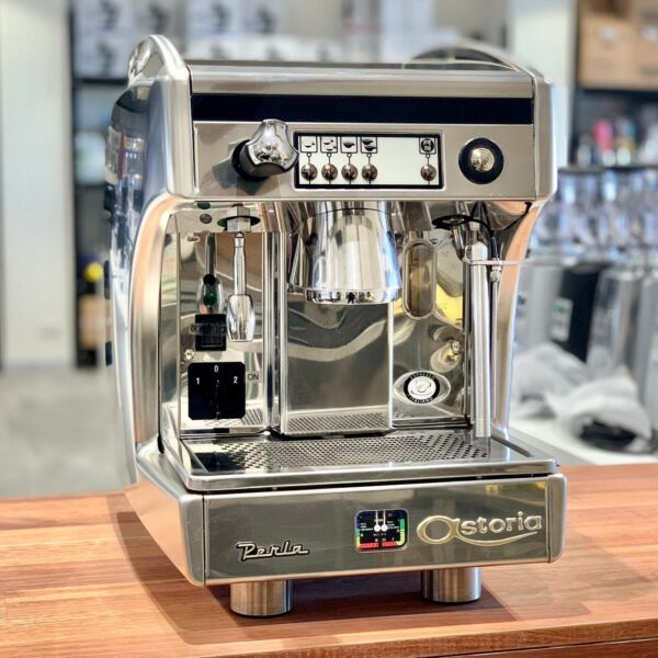 Immaculate Commercial One Group Coffee Machine With Automatic Steamer