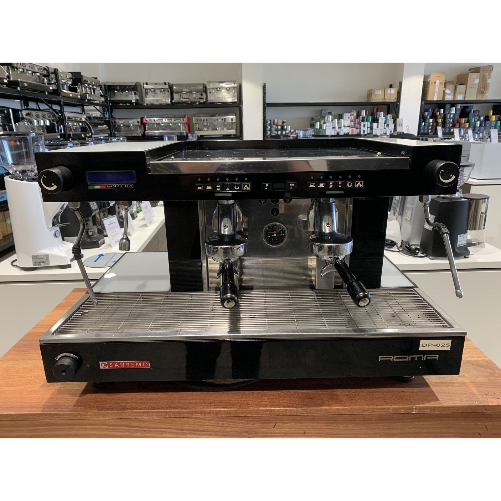 2012 Sanremo Roma 2 Group (Black)