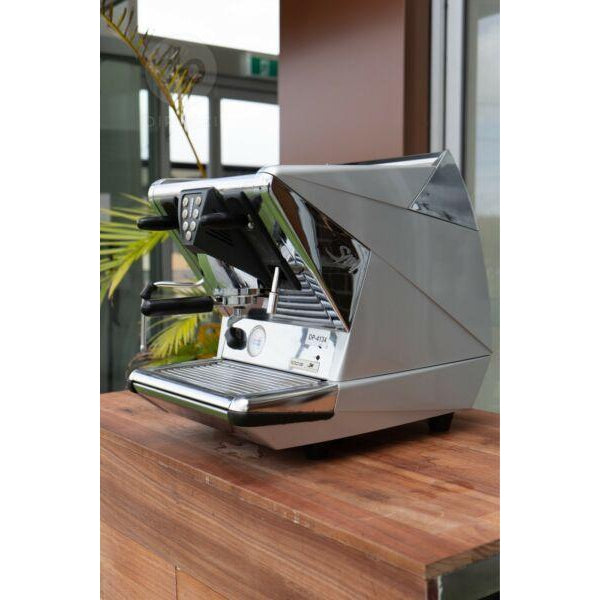 Great Looking One Group La Sanmarco Vol