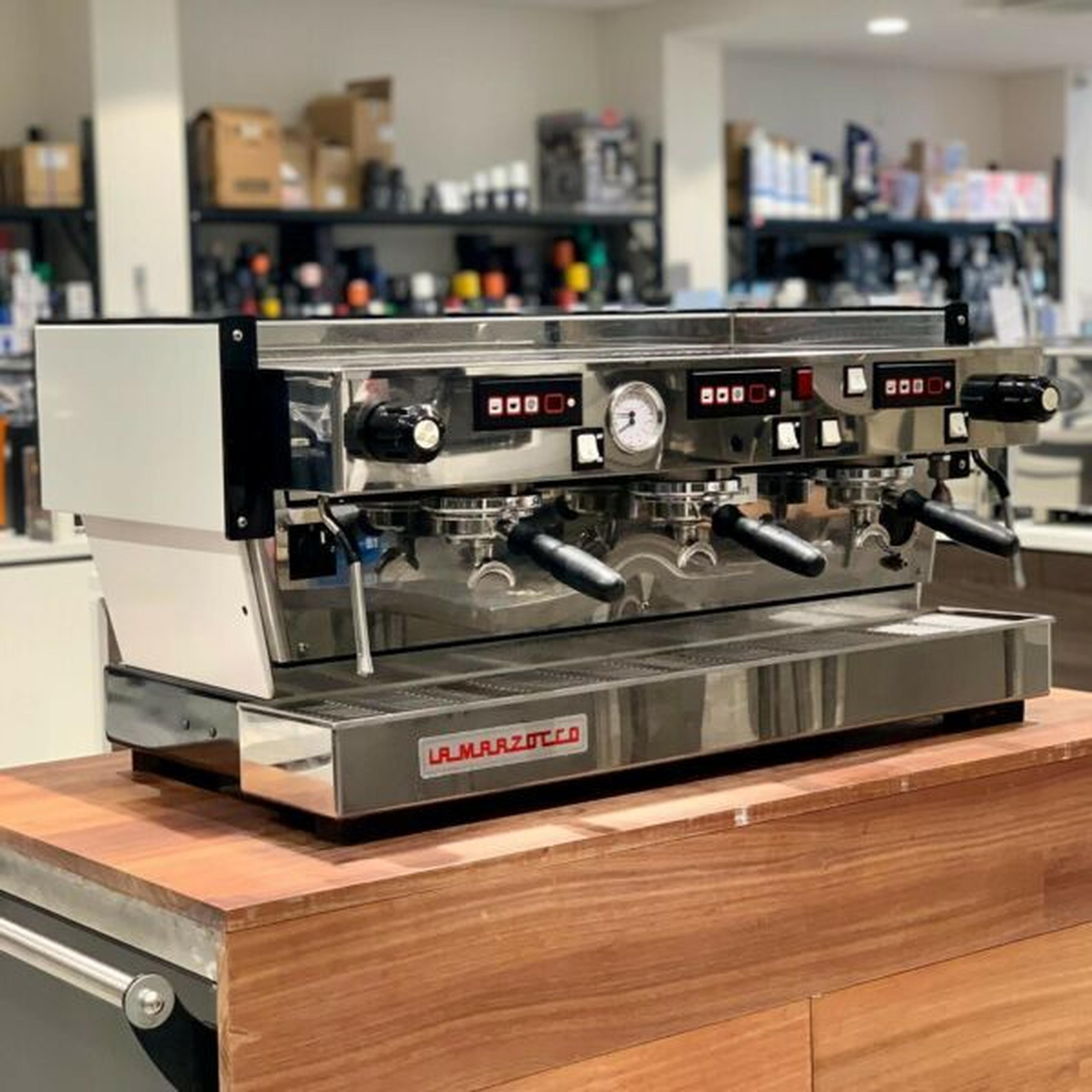 Late Model Shot Timer La Marzocco 3 Group Commercial Coffee Machine