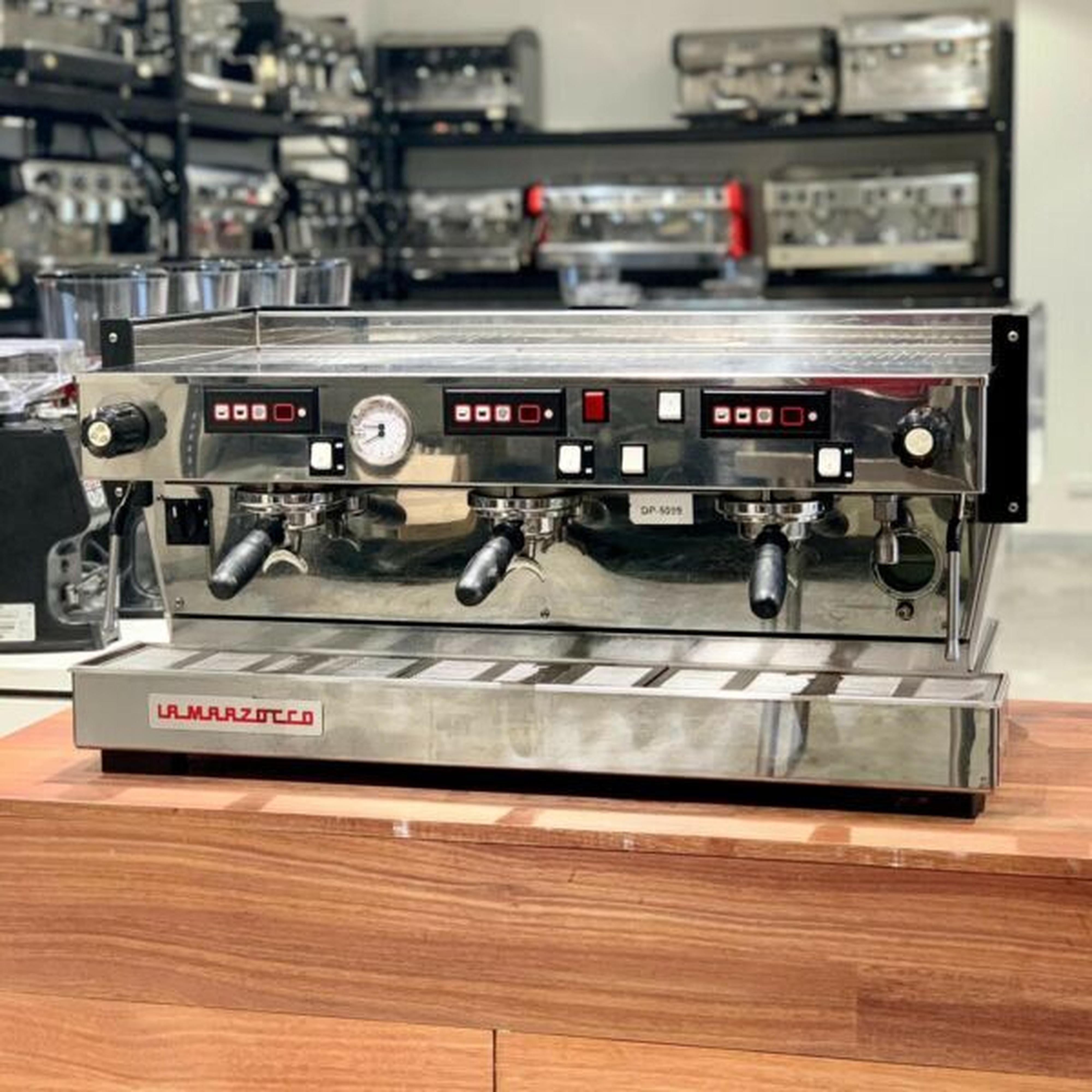Late Model Shot Timer La Marzocco 3 Group Commercial Coffee Machine
