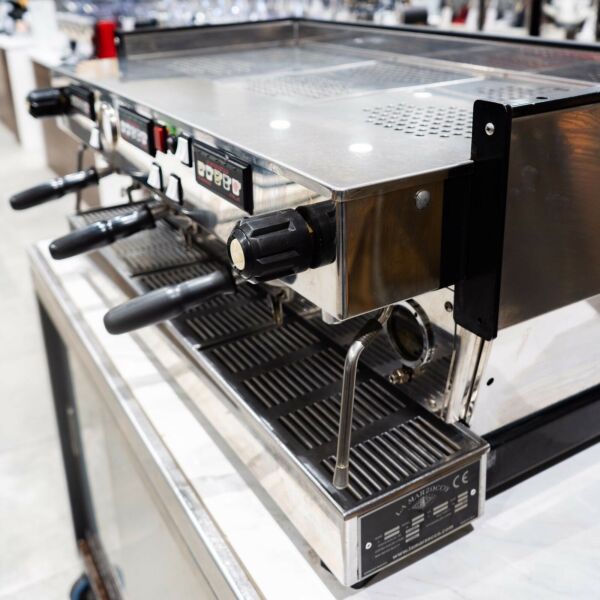 Late Model La Marzocco Linea AV High Cup Commercial Coffee Machine