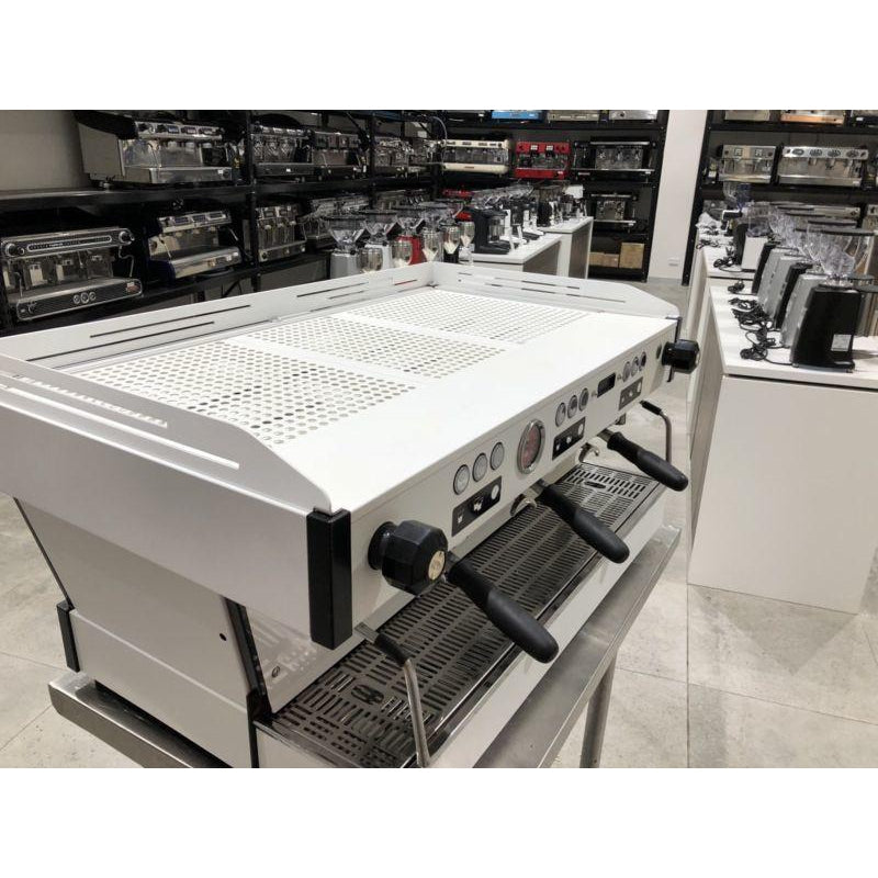 Custom White 3 Group La Marzocco PB Commercial Coffee Machine
