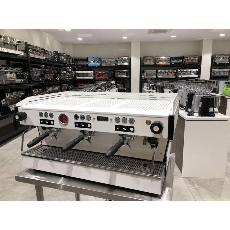 Custom White 3 Group La Marzocco PB Commercial Coffee Machine