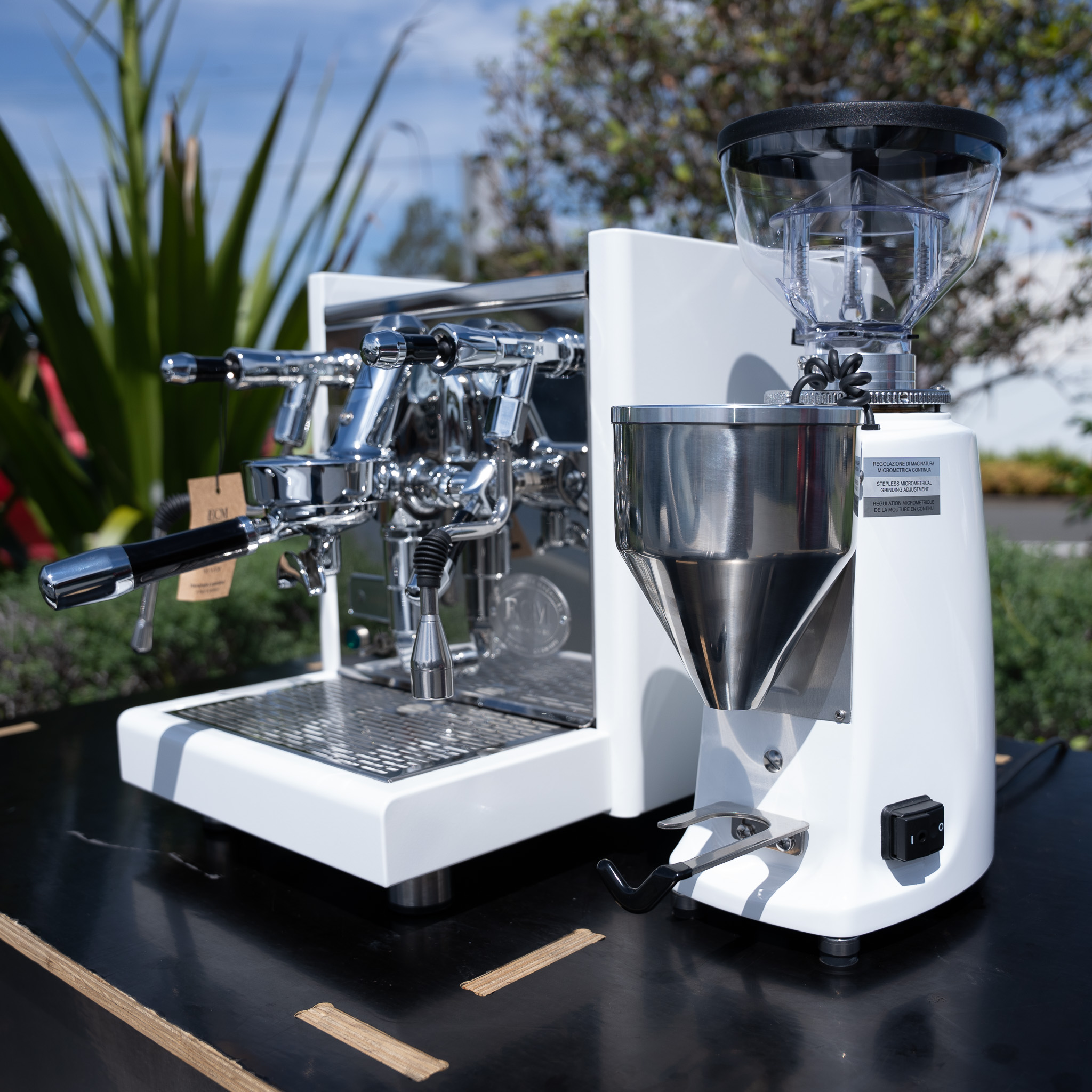 Custom White ECM Technika V Profi PID With White Mazzer Mini Electronic A