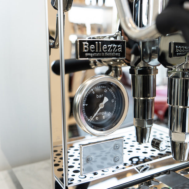 BELLEZZA INIZIO R DISPLAY FLOOR STOCK COFFEE MACHINE