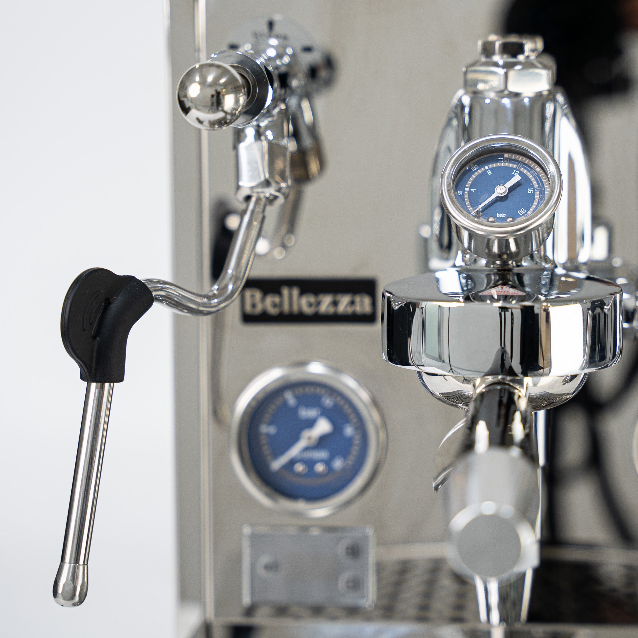 BELLEZZA INIZIO R V.2 AND PICCOLA GRINDER WITH KNOCK DRAW & FREE ACCESSORIES