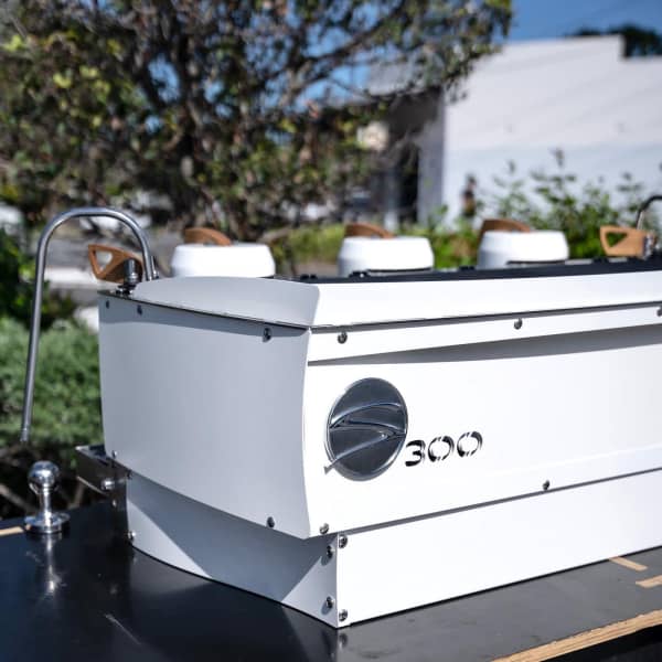 Brand New Synesso S300 White With Walnut Timber Kit Coffee Machine
