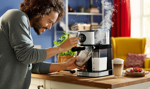 7 Coolest Features Found On Modern Home Coffee Machines!