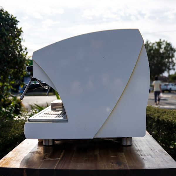 Pre-Loved Wega Polaris Tron – 2 Group – White