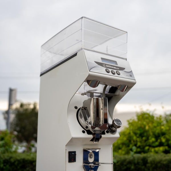 Pre-Loved Mythos One Coffee Grinder – White