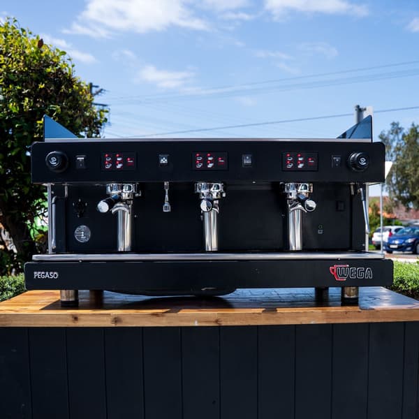 USED WEGA PEGASO 3 GROUP BLACK TALL CUP