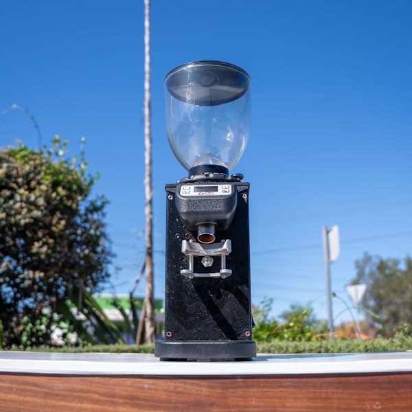 Used DIP DK65 Black Coffee Grinder – Excellent Condition