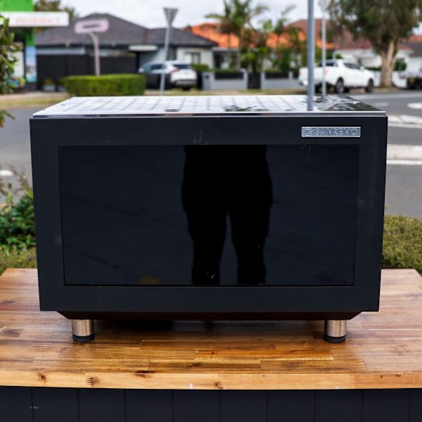 Pre-Loved Sanremo Zoe Tall Cup – Black – 15 Amp