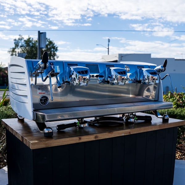 Pre Loved Victoria Arduino Black Eagle 3 Group Custom Gloss White