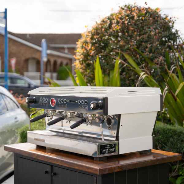 Pre Owned 3 Group La Marzocco PB In Gloss White