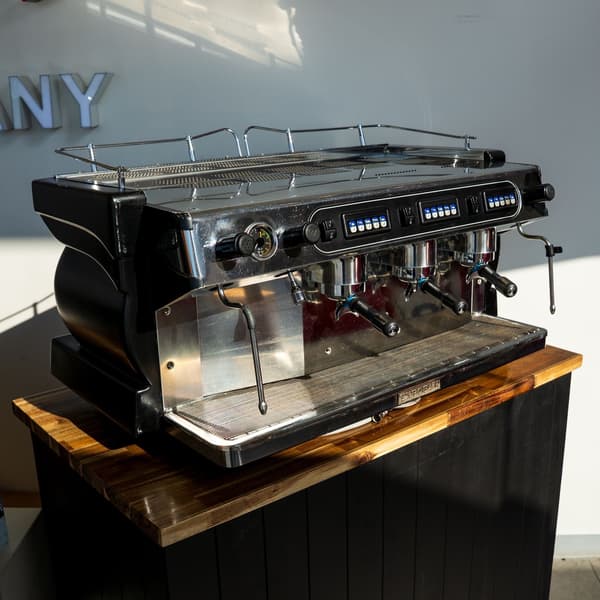 Pre Loved 3 Group Expobar Rugerro Alfa Commercial Coffee Machine
