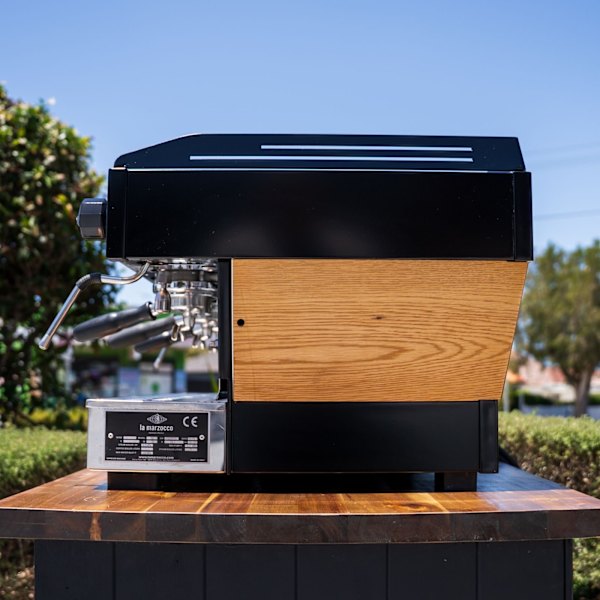 STUNNING 3 Group La Marzocco Pb Custom Black & Timber