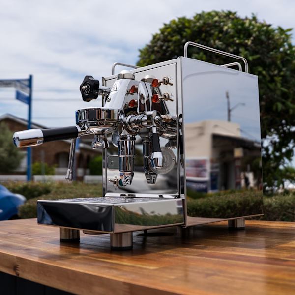 Pre loved ECM Classika - E61 SB Excellent Condition