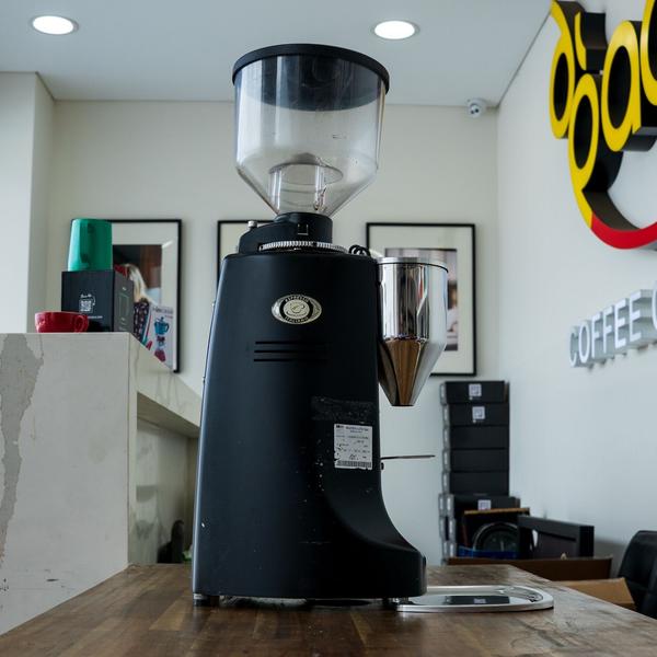 Used Mazzer Robur E Commercial Espresso Coffee Grinder Black