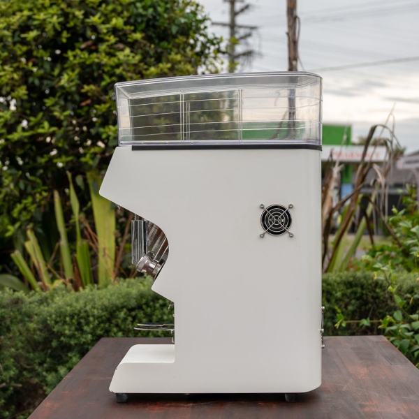 Pre-Loved Mythos One Coffee Grinder – White