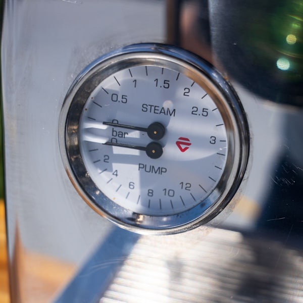 Pre-Loved Lelit Giulietta 15 Amp Commercial Coffee Machine – Built-In