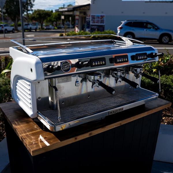 Pre Owned Expobar Ruggero 3 Group Tall Cup White Lever