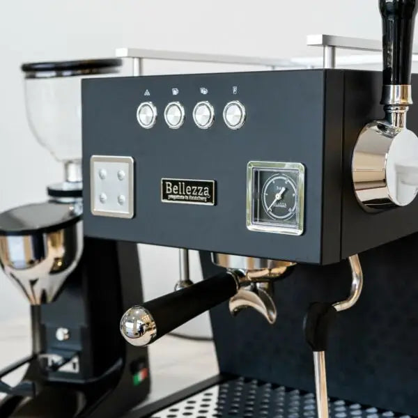 Brand New Dual Boiler Coffee Machine & Dosserless Grinder