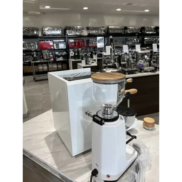 Brand New White & Timber Bellezza Chiara & Piccola Grinder