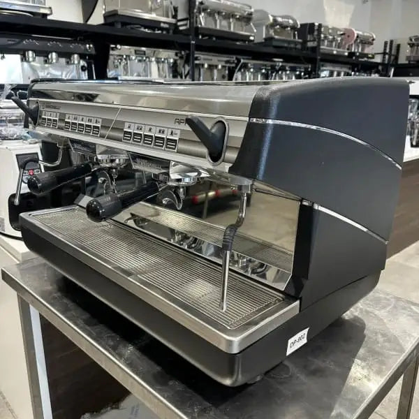 Clean Pre Owned 2 Group Appia 11 High Cup Commercial Coffee