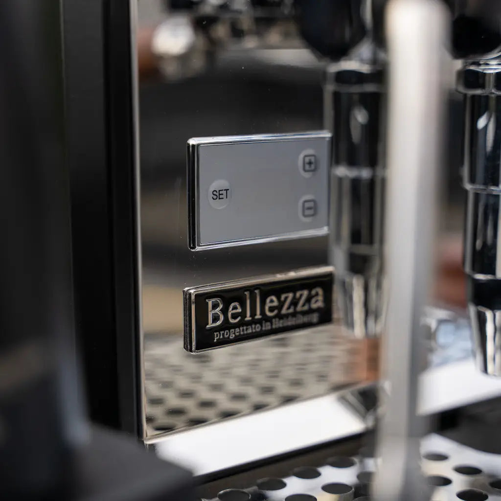 Custom Black Bellezza Chiara & Varia Zero Retention Grinder