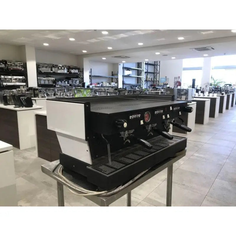 Custom PreOwned 3 Group La Marzocco Linea AV Commercial