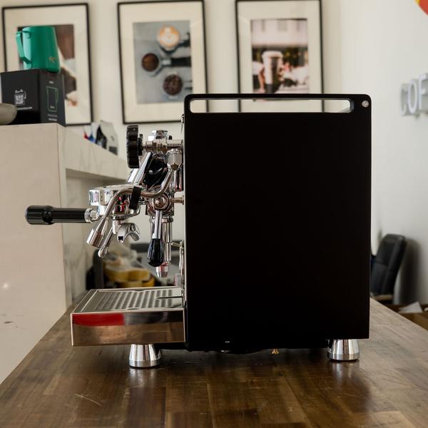 Rocket Mozzafiato Cronometro R Coffee Machine Black