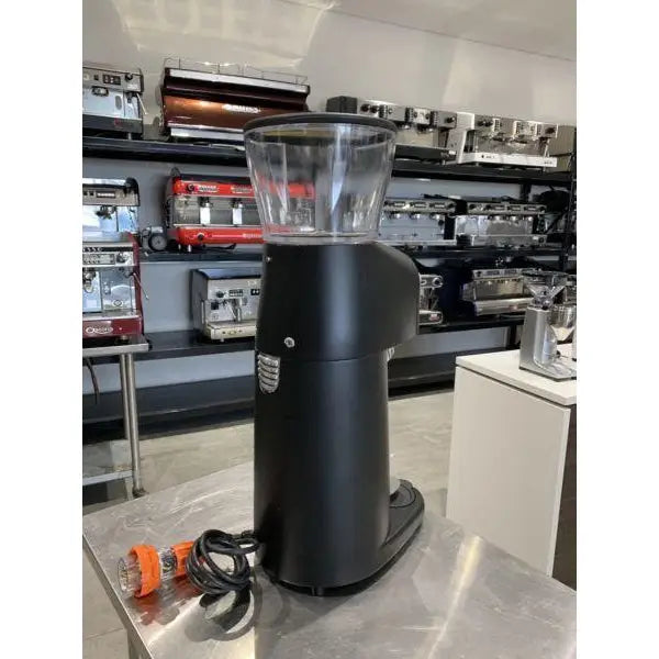 Demo Compak R140 Commercial Coffee Bean Deli Grinder - ALL